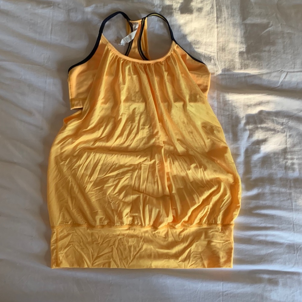 Lululemon Top w/ Built-in Sports Bra